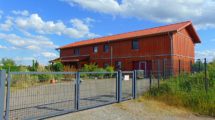 Neuwertiges Skandinavisches Niedrigenergie-Holzhaus mit Blockbohlen-Fassade! Vielseitig nutzbare Wohn-und Gewerbeimmobilie mit hochwertigen Features!!