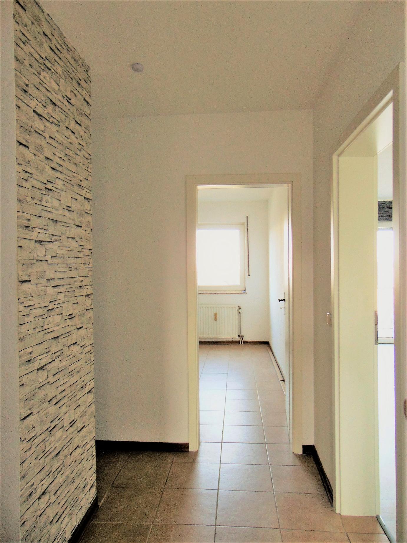 RESERVIERT! Bezugsfreie Einsteiger-Investition: Pfiffige und sehr gepflegte Balkon-Wohnung! RESERVIERT! Bezugsfreie Einsteiger-Investition: Pfiffige und sehr gepflegte Balkon-Wohnung!